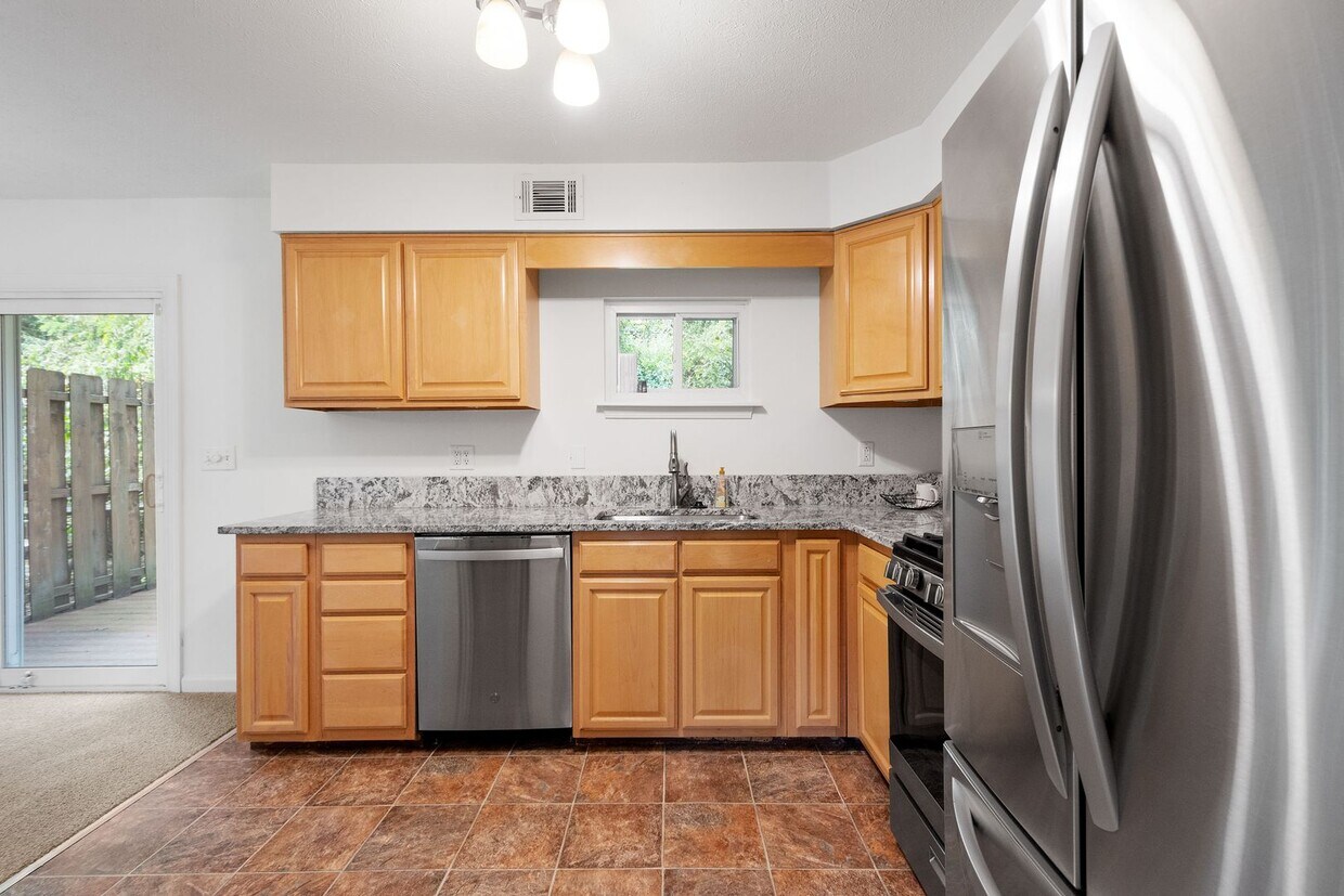 Photo - 325 Clavale Drive