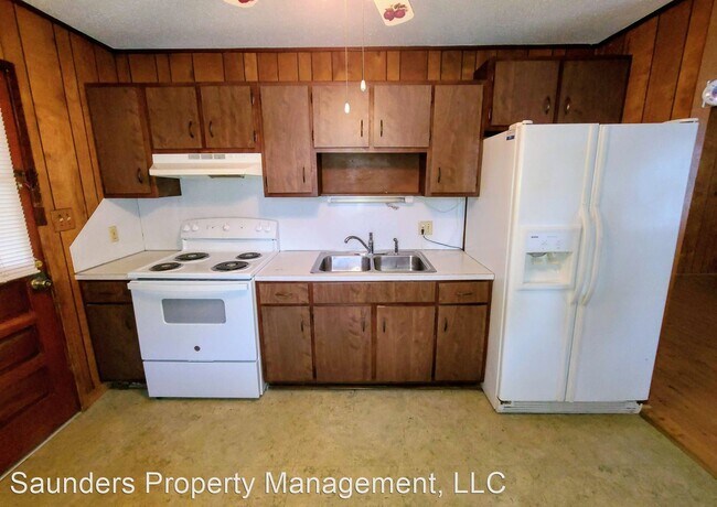 Foto del edificio - 2 br, 1 bath House - 914 Pine Circle Drive