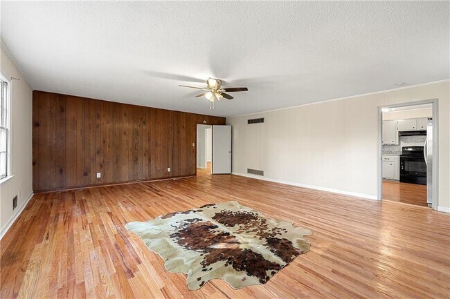 Foto del edificio - 552 Duke Dr