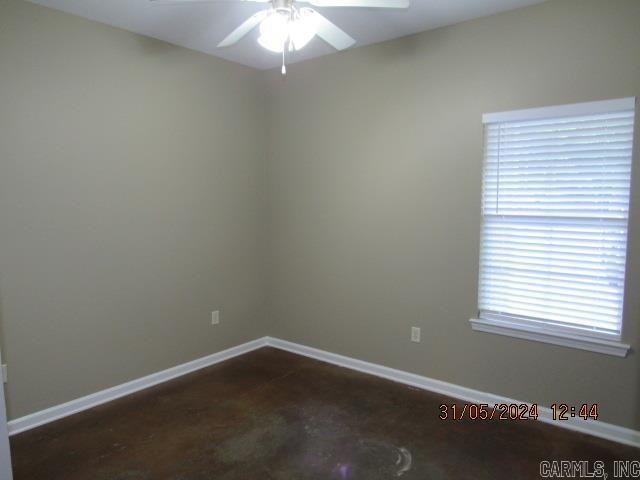 Building Photo - 1410 Robins St