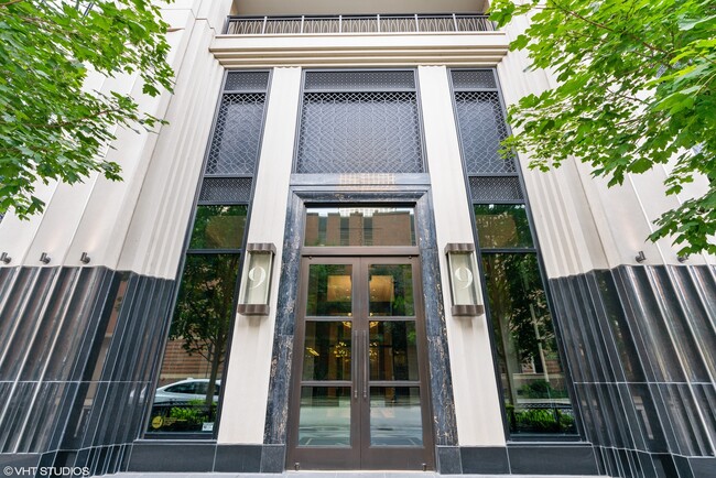 Building Photo - 9 W Walton St