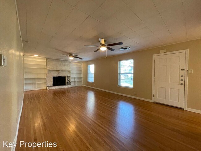 Building Photo - 3 br, 1 bath House - 3311 Mission Street
