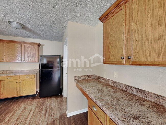 Foto del edificio - 1619 Howell Dr