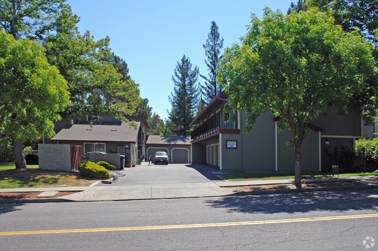 Foto principal - 285 Pleasant Hill Ave N