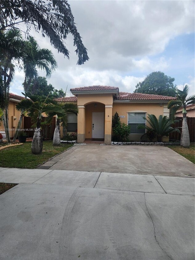 Primary Photo - 8118 NW 200th St