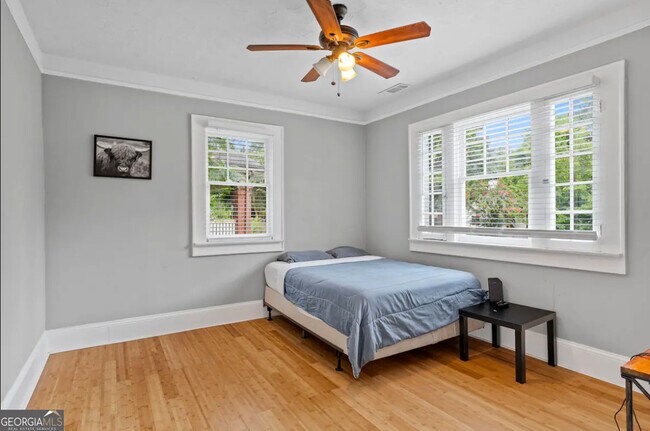 Foto del edificio - 1012 Byron Dr SW