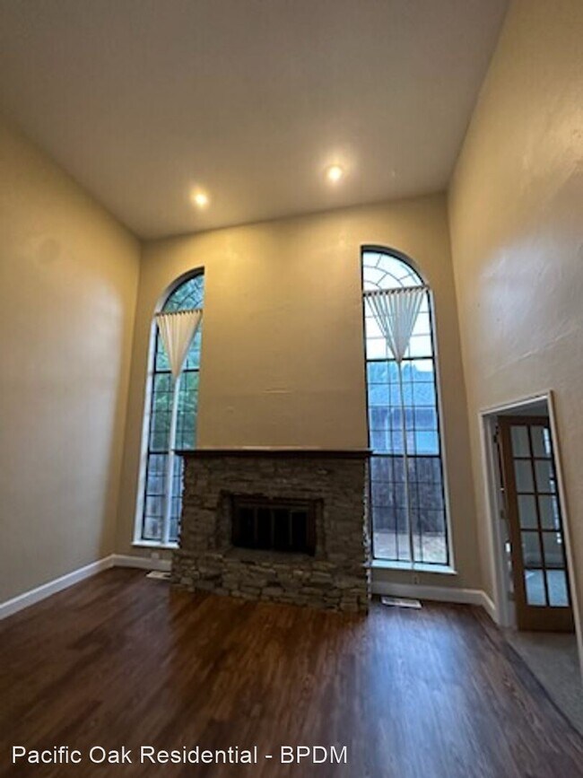 Building Photo - 3 br, 2.5 bath House - 2911 Quail Creek Rd