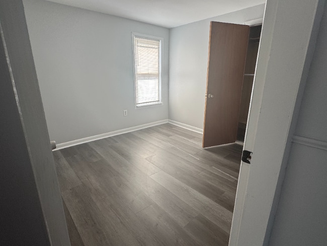 Building Photo - 170 Washington St