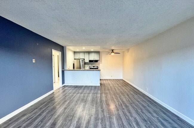 Building Photo - 5500 Ackerfield Ave