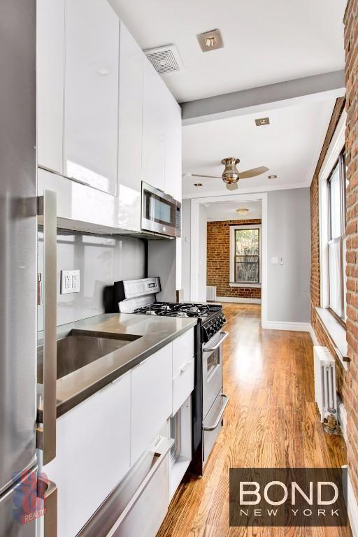 Foto del edificio - 416 E 13th St