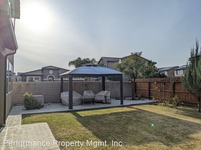 Building Photo - 3 br, 2.5 bath House - 11661 N Via Venitzi...