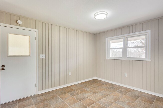 Foto del edificio - 1236 E Township St