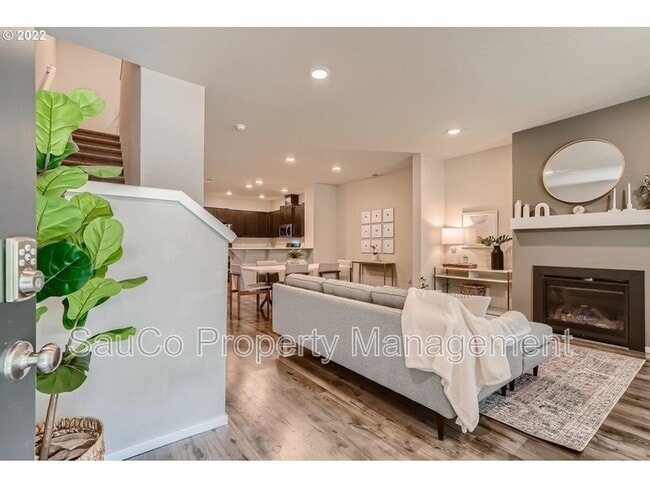 Foto del edificio - 16110 NW Reliance Ln