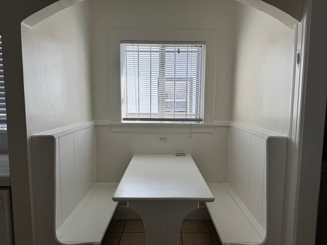 Foto del edificio - 2833 Somerset Dr