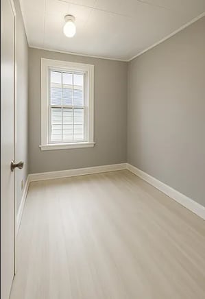 Building Photo - 623 5th Ave