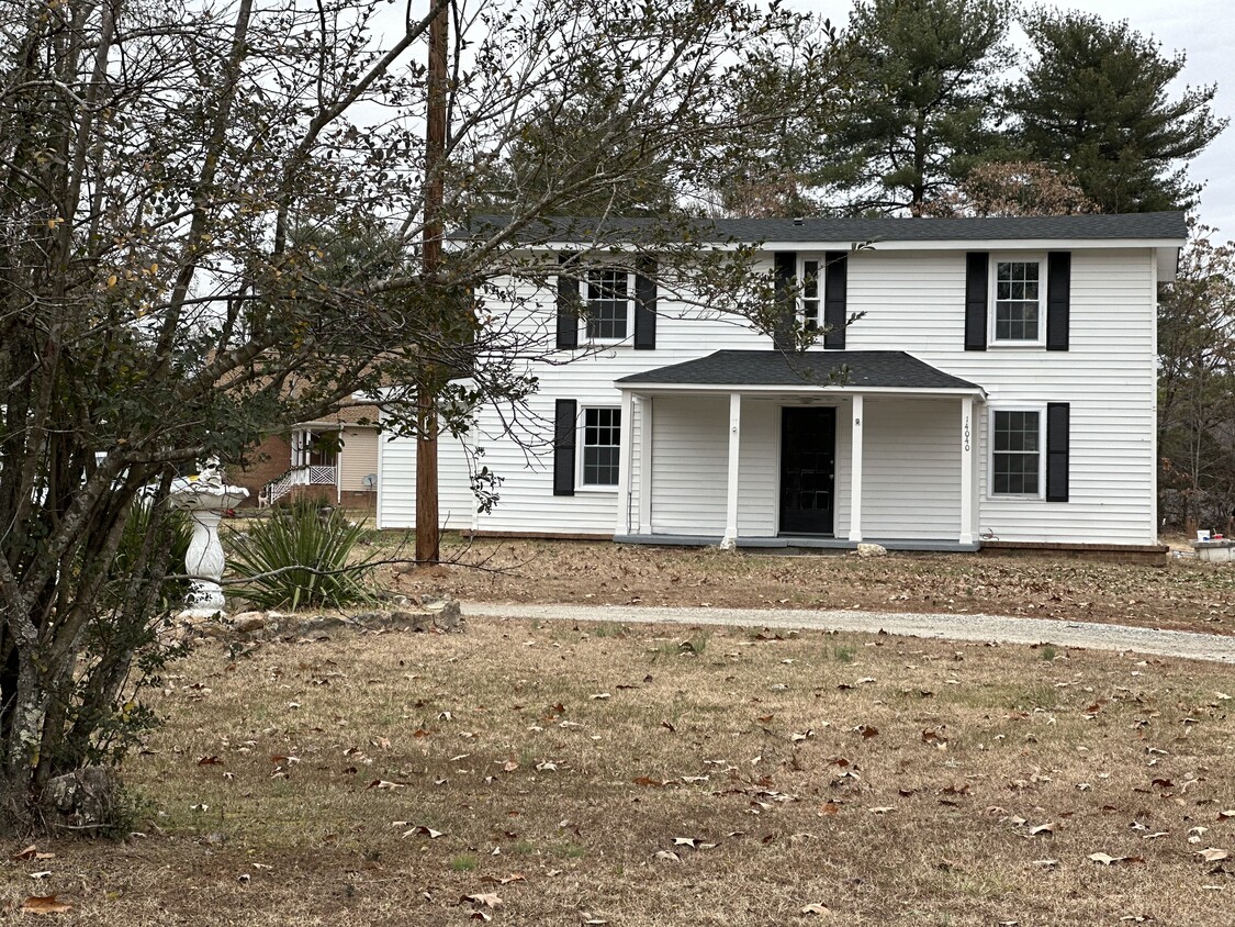 Foto principal - 14040 W Patrick Henry Rd