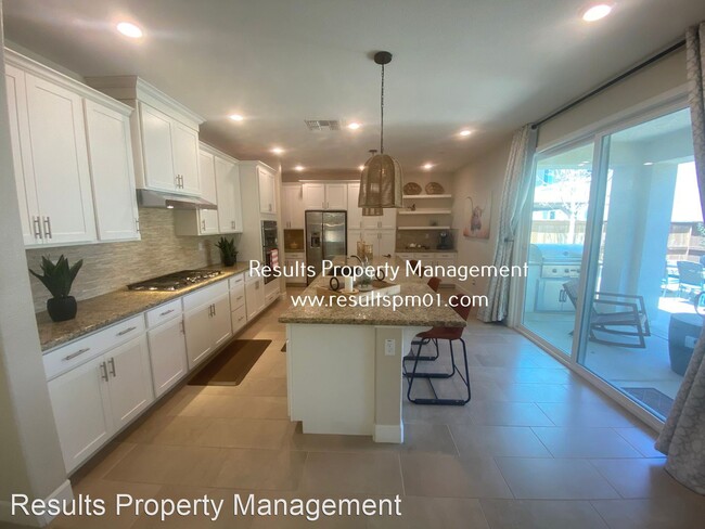 Building Photo - 4 br, 3 bath House - 1573 Osborn Dr