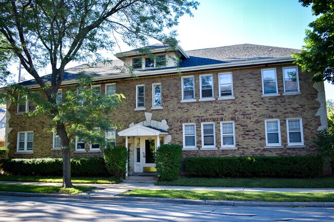 Foto del edificio - 1726 East Linnwood Avenue