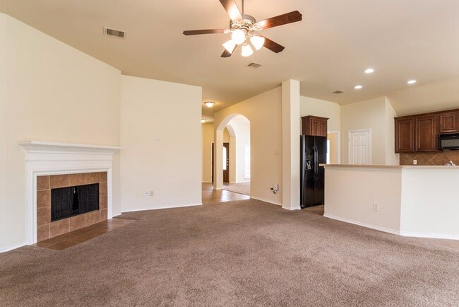 Building Photo - 17619 Sequoia View Ln