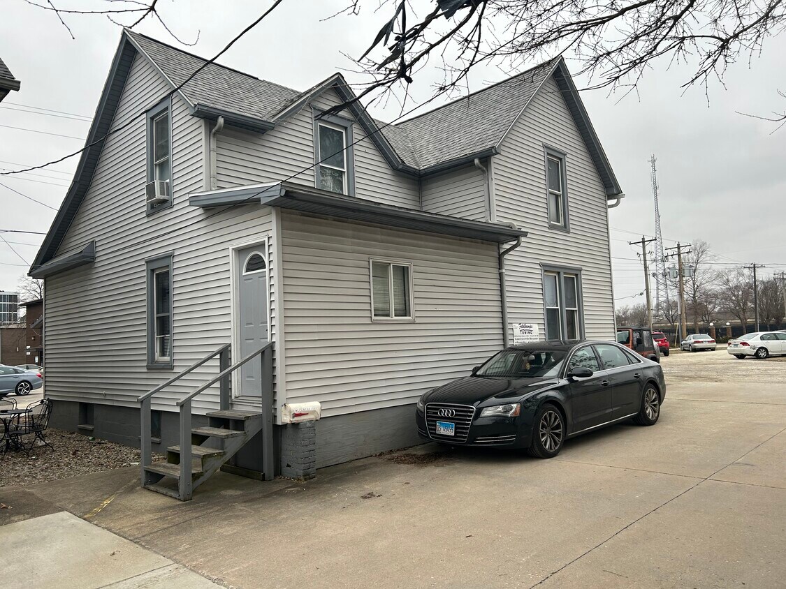 Foto principal - 59 E Springfield Ave