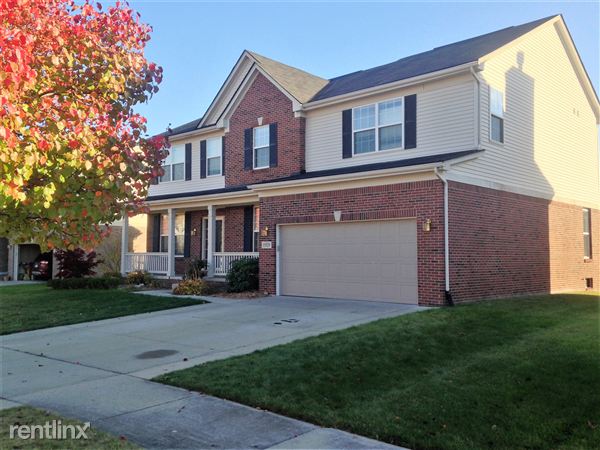 Building Photo - 15520 Brookstone Dr