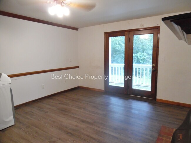 Foto del edificio - 211 Brookside Dr