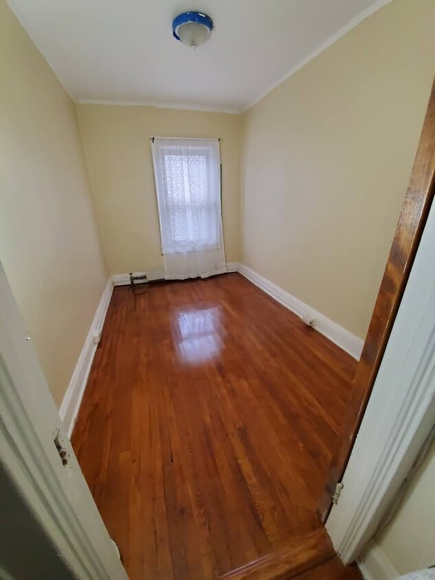 Bedroom #1 - 4846 45th St