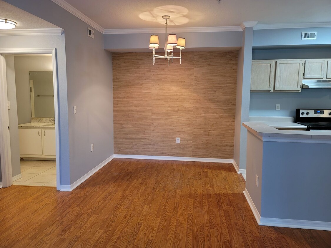 Primary Photo - Nice Condo at The Pinnacle in Carrollwood!