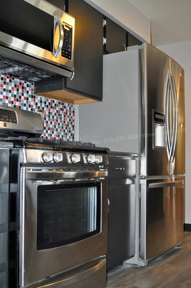 Building Photo - Beautifully Updated Home!