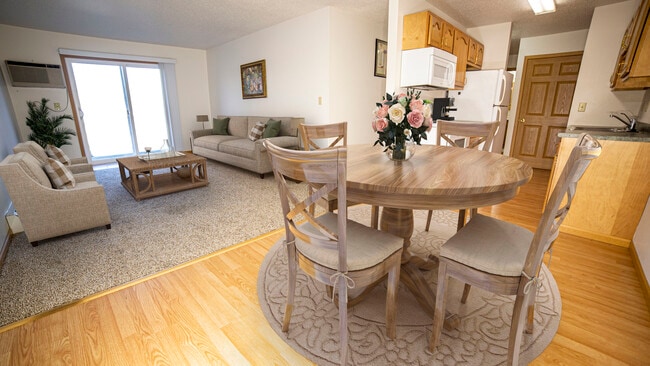 Dining Room - Northwood Commons Apartments