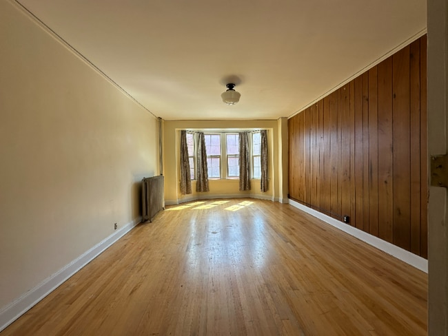 Building Photo - 440 N Park Ave