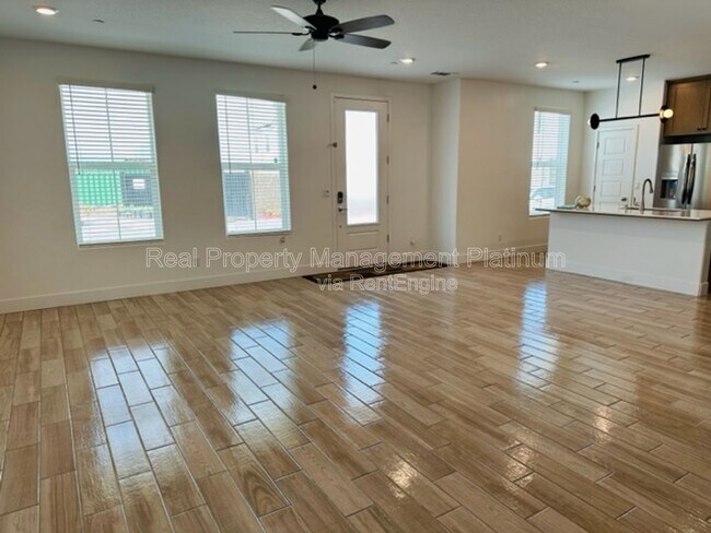 Foto del edificio - 2879 E Teaberry Dr