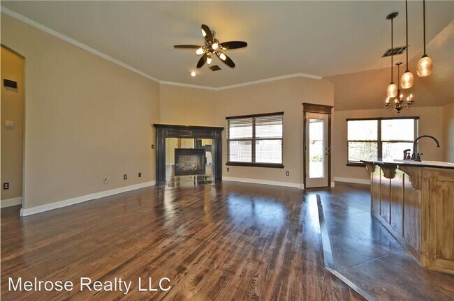 Building Photo - 3 br, 2 bath House - 15933 Prairie Run Drive