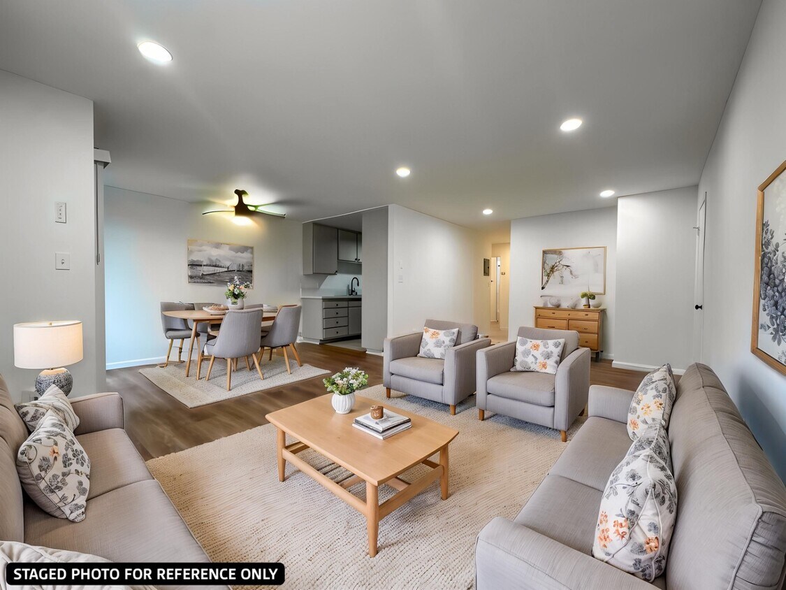 Foto principal - 10140 Mountair Ave