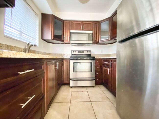 Building Photo - 10839 Morrison St North Hollywood, CA 91601
