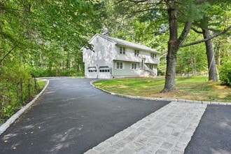 Building Photo - 17 Silver Lakes Dr