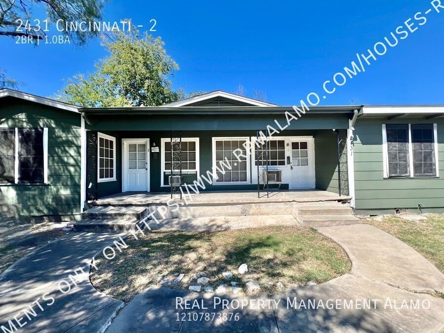 Primary Photo - **MOVE-IN SPECIAL!!** MUST SEE! Convenient...