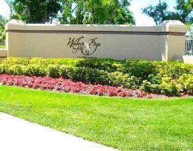 Building Photo - 601 Cypress Lake Blvd