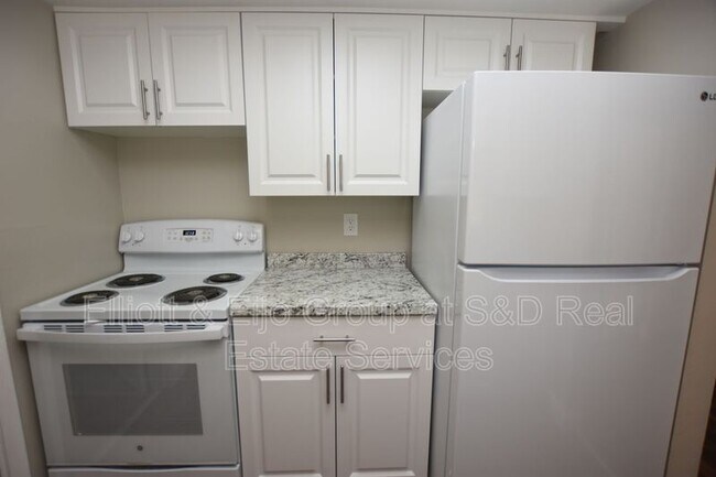Foto del edificio - 1224 Waterview Blvd E