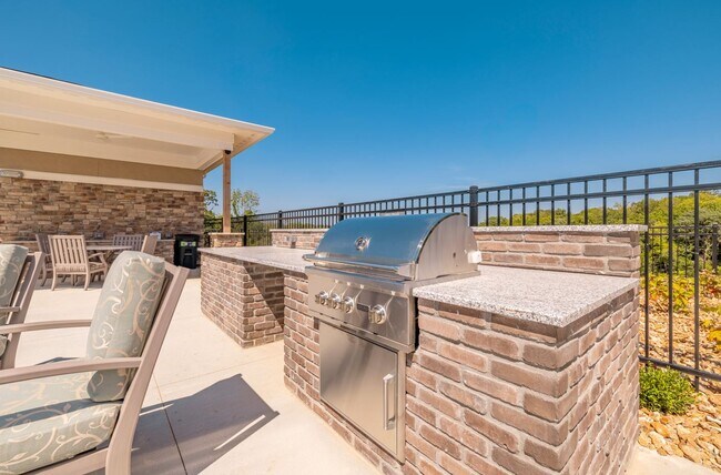 Estación de parrilla al aire libre - Bonavia Luxury Apartments