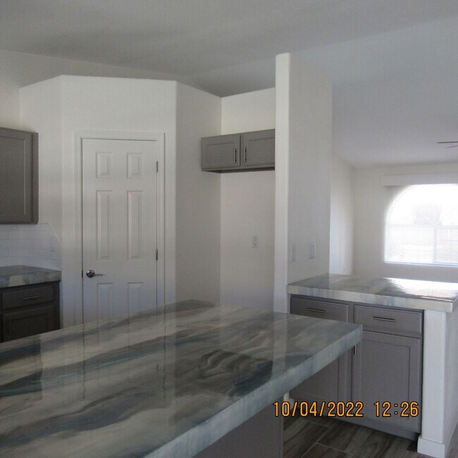 Building Photo - 970 San Juan Ln