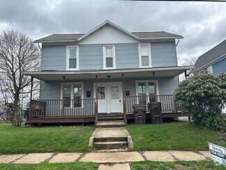 Building Photo - 119 W Poplar St