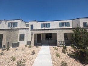 Building Photo - 3509 Golden Chariot Ave