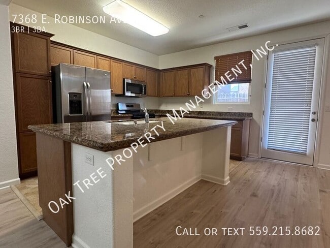 Foto del edificio - 7368 E Robinson Ave