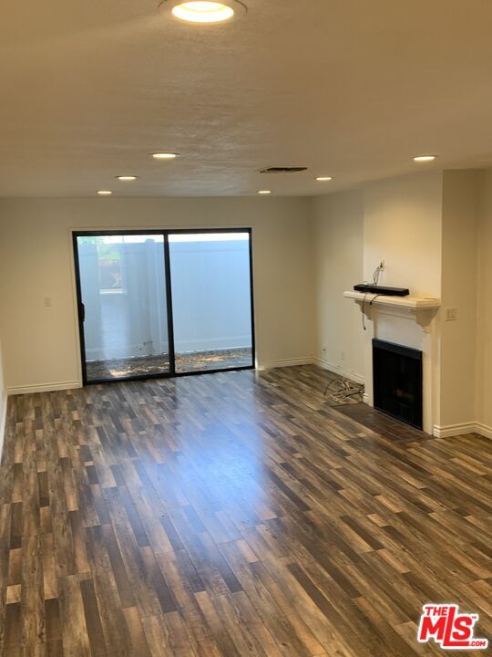 Foto del edificio - 542 N Shelton St