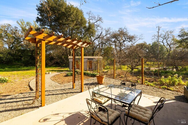 Foto del edificio - 291 W Thomson Ave