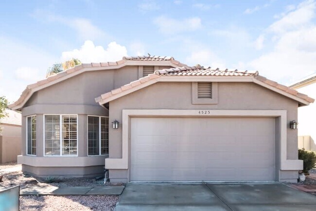Building Photo - 4525 E Silverwood Dr