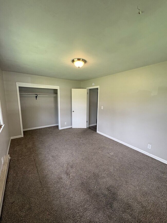 Foto del edificio - 2 Bedroom 1 Bathroom House in Cedar Falls!