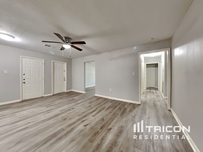 Building Photo - 2706 Dewberry Lane Pasadena TX