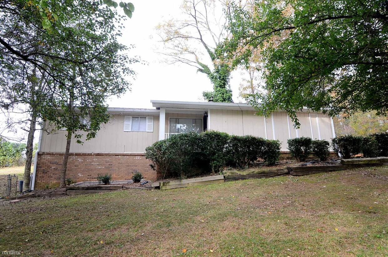 Primary Photo - 3 br, 2 bath House - 1743 Norden Road